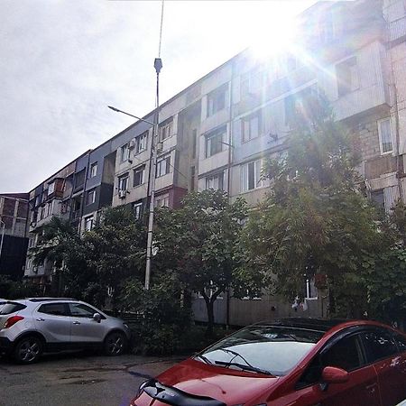 Bright And Cozy Apartment บาทูมิ ภายนอก รูปภาพ