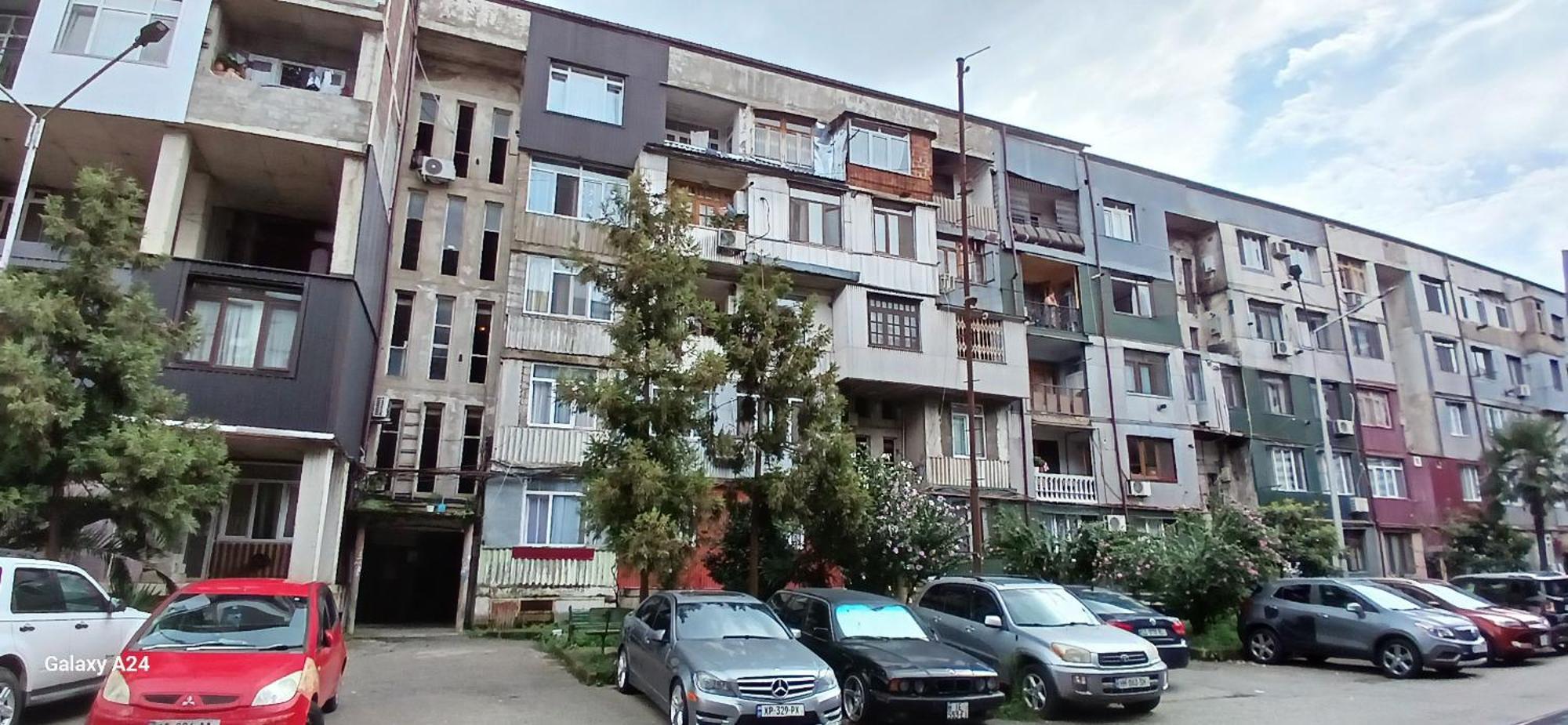 Bright And Cozy Apartment บาทูมิ ภายนอก รูปภาพ
