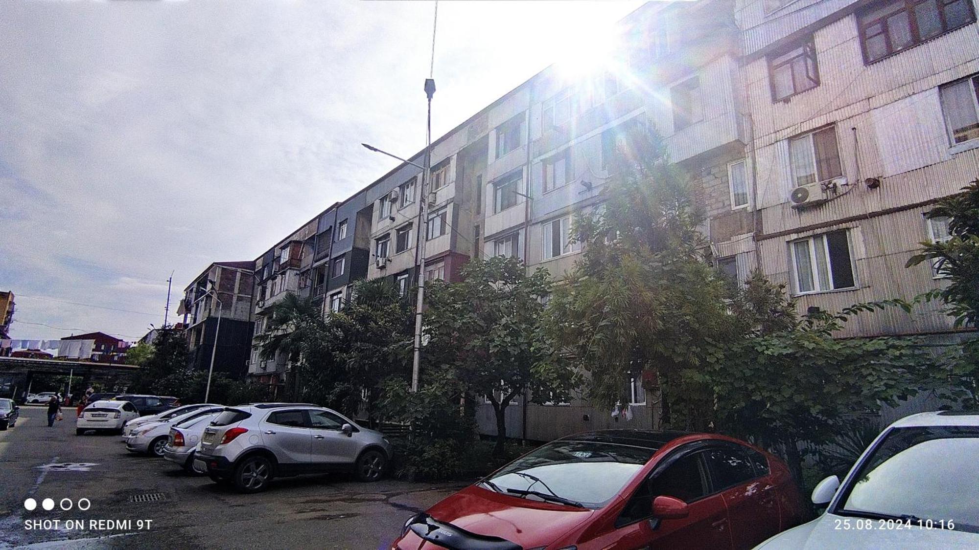 Bright And Cozy Apartment บาทูมิ ภายนอก รูปภาพ